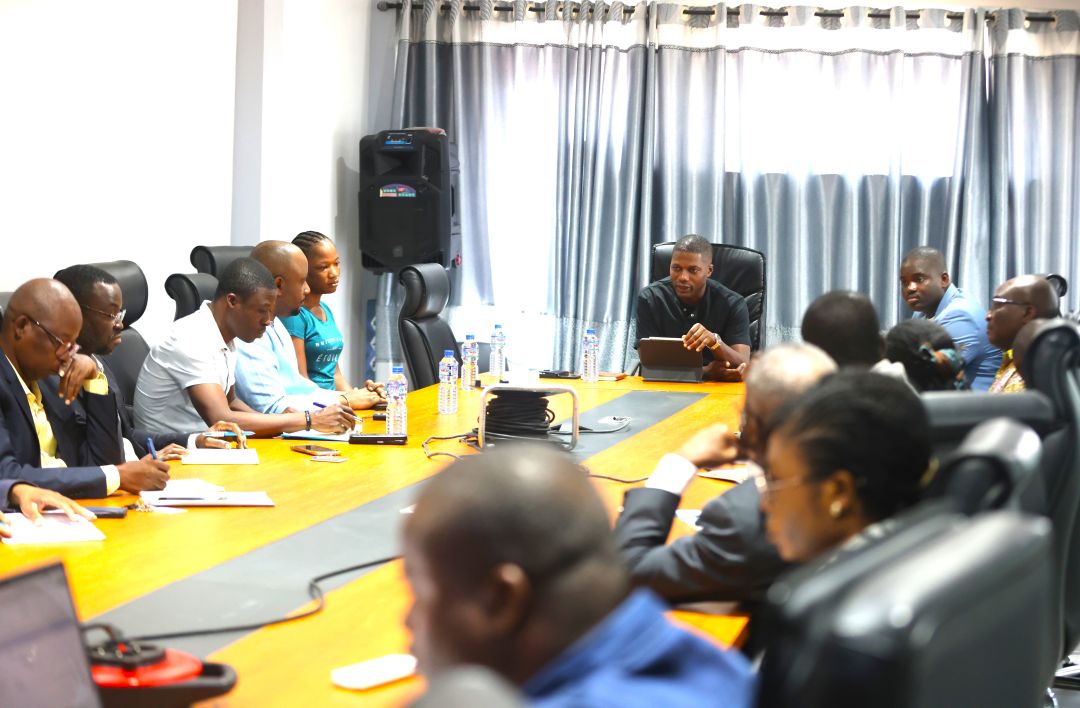 Visite du Ministre délégué M. Séna Alipui